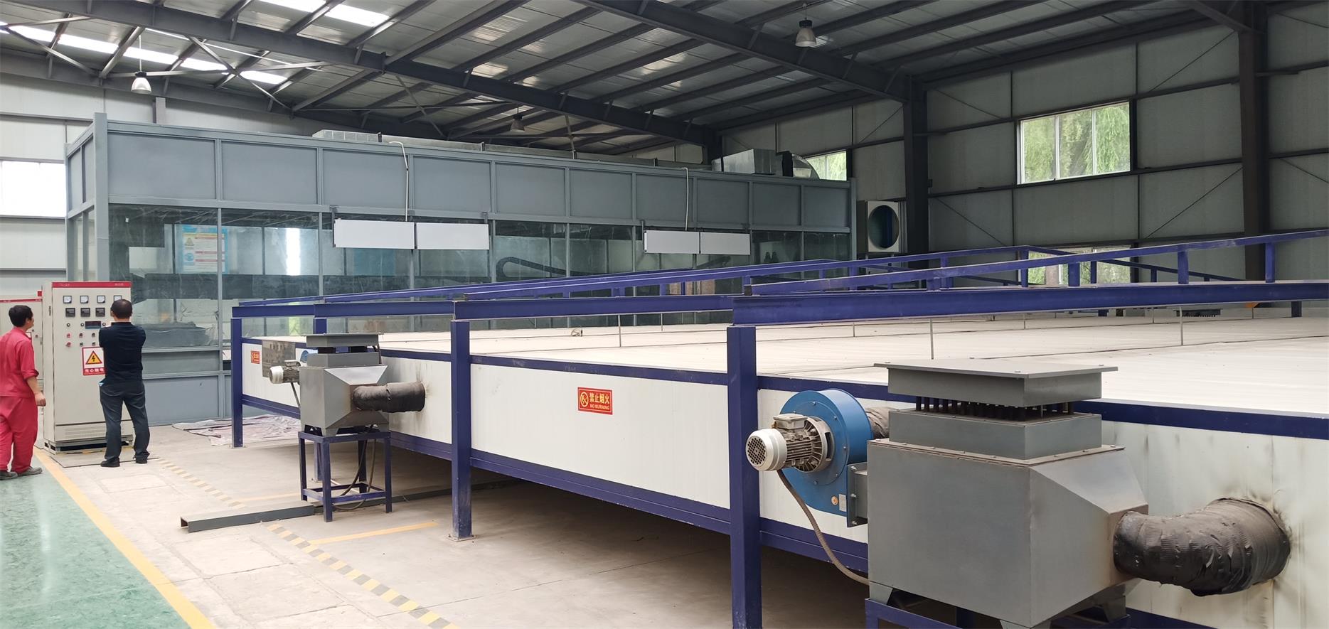 自動(dòng)噴涂生產(chǎn)線...